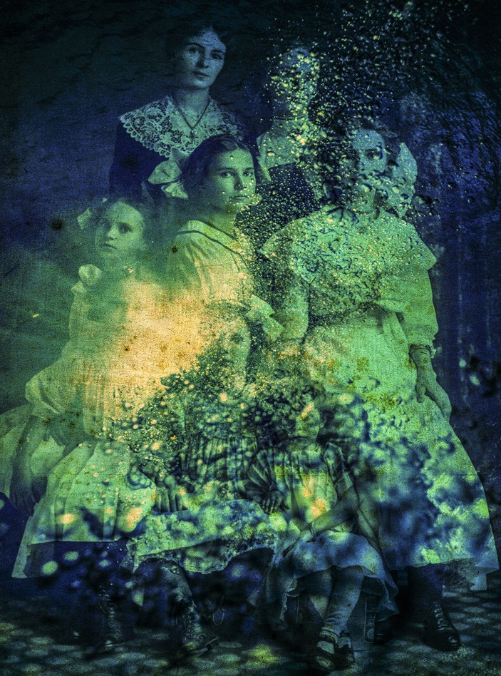 Drowned family portrait